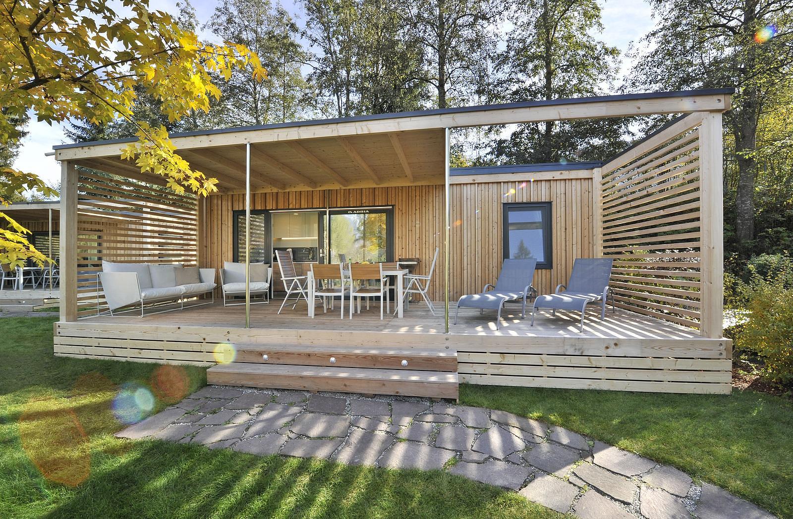 Mobile Home Graz with a generous patio and garden near Innsbruck