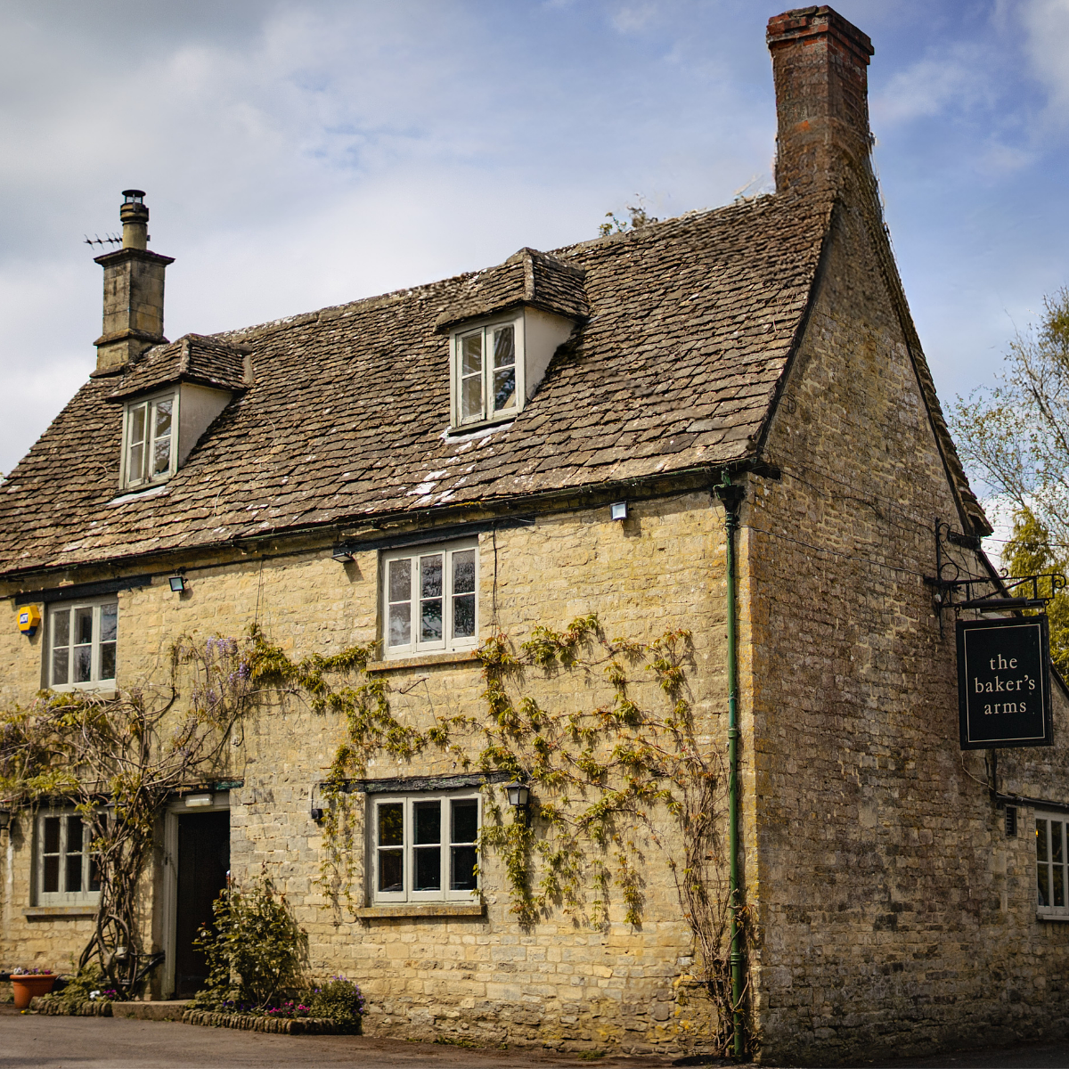 The Baker's Arms