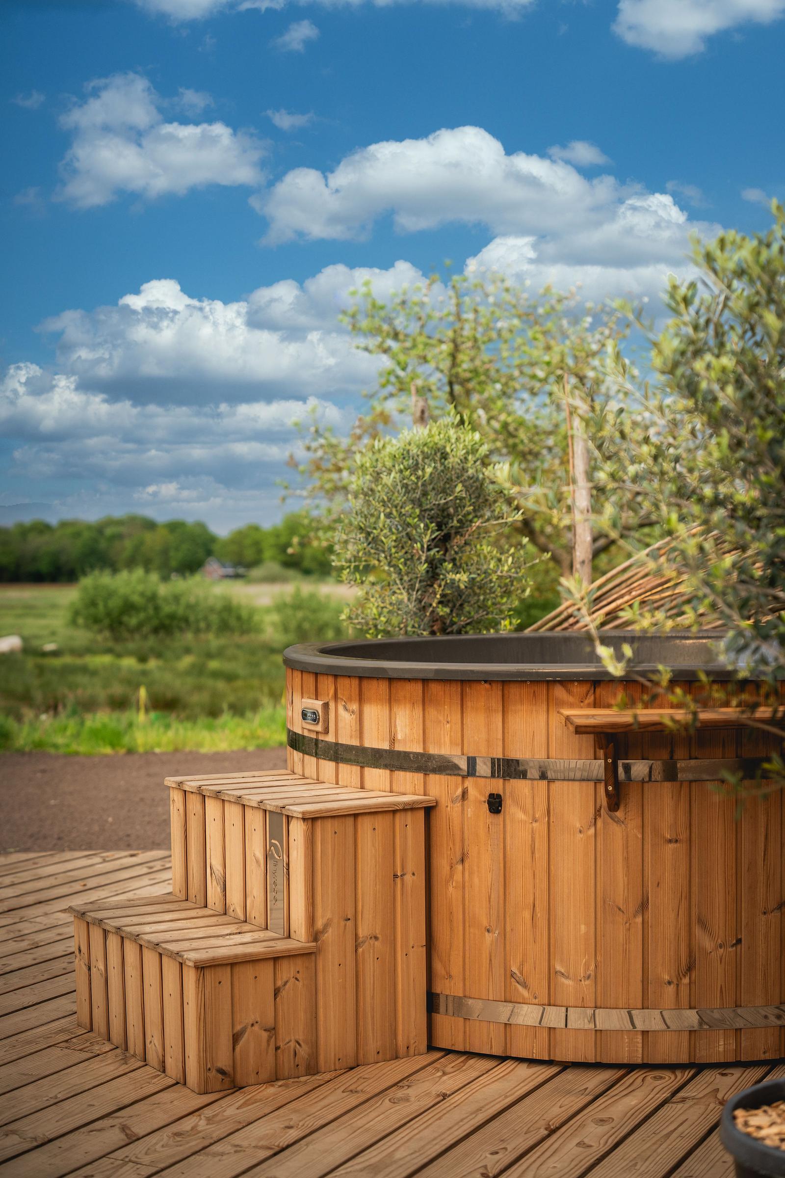 Wellness hottub spa