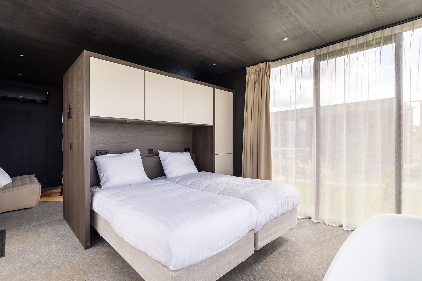 Solar hotel suite