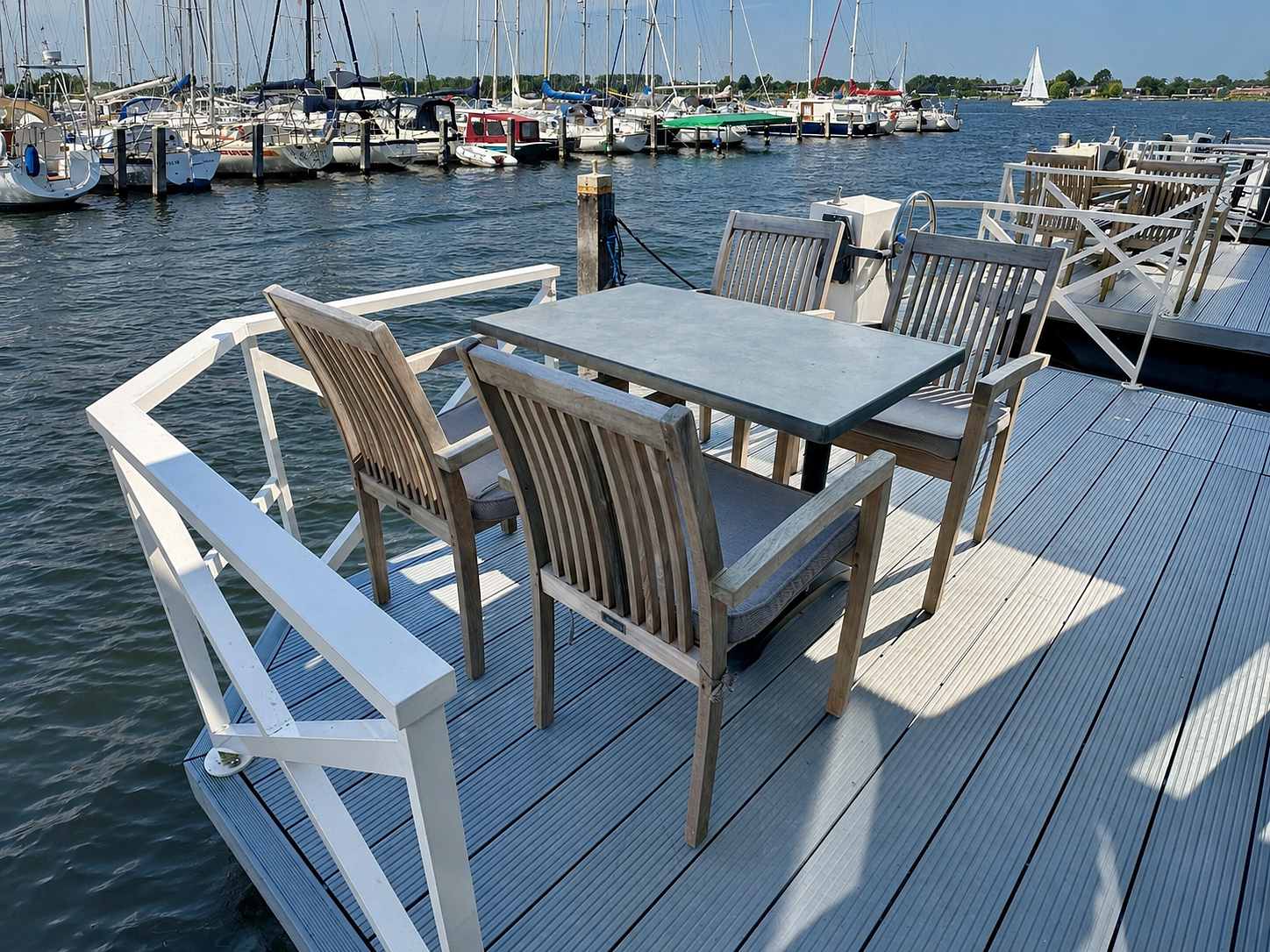 Houseboat in Heeg