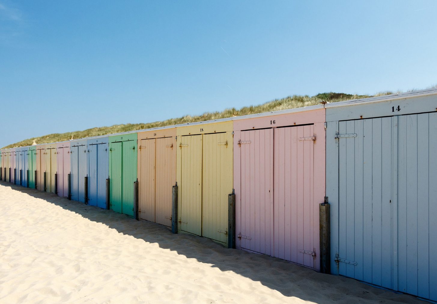 Beach cabin rental Zeeland