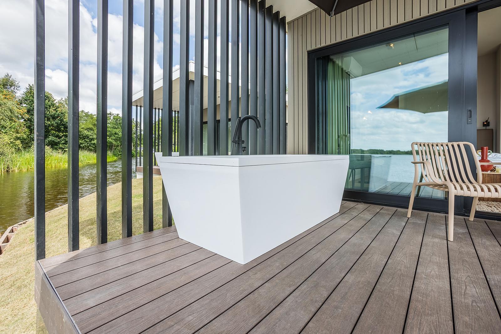 Hotel Lodge Landal Waterpark Oudehaske ParQio