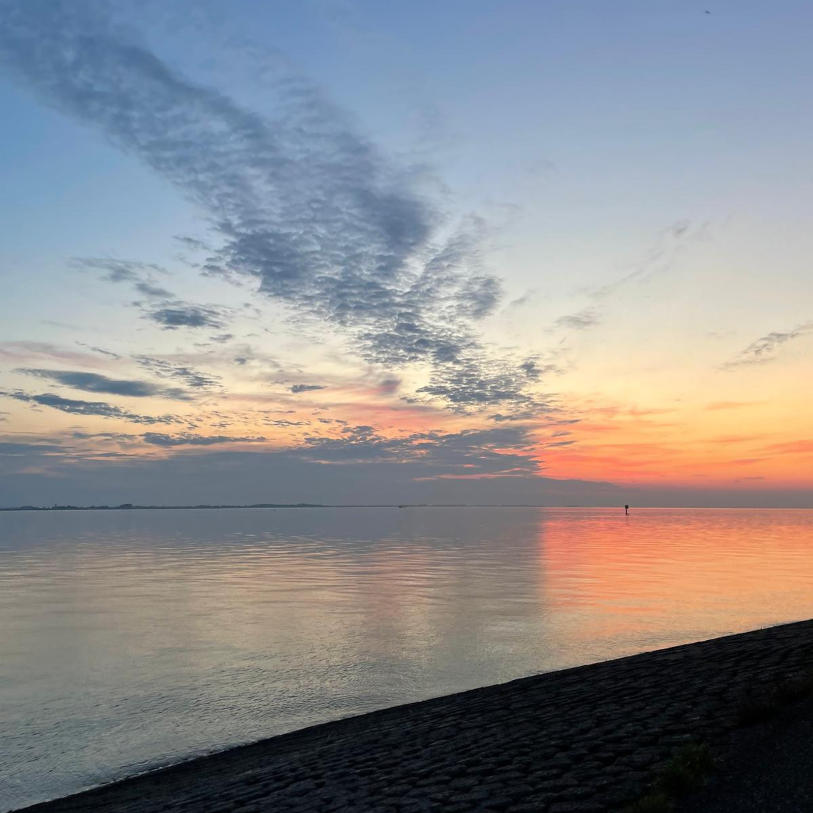 strand en water