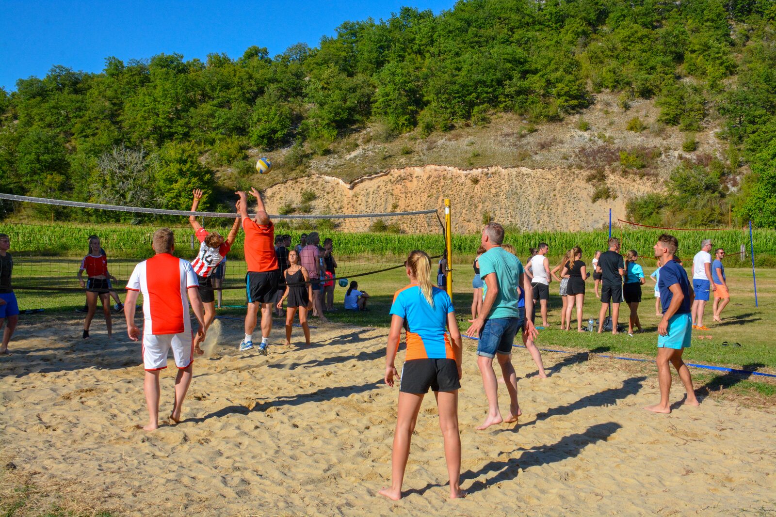 Tournoi de volley-ball au parc de vacances La Draille de Beter Uit