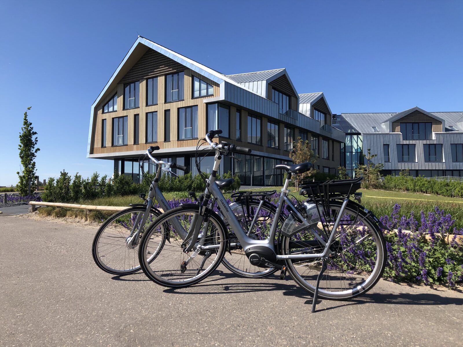 Bicycling in Zeeland