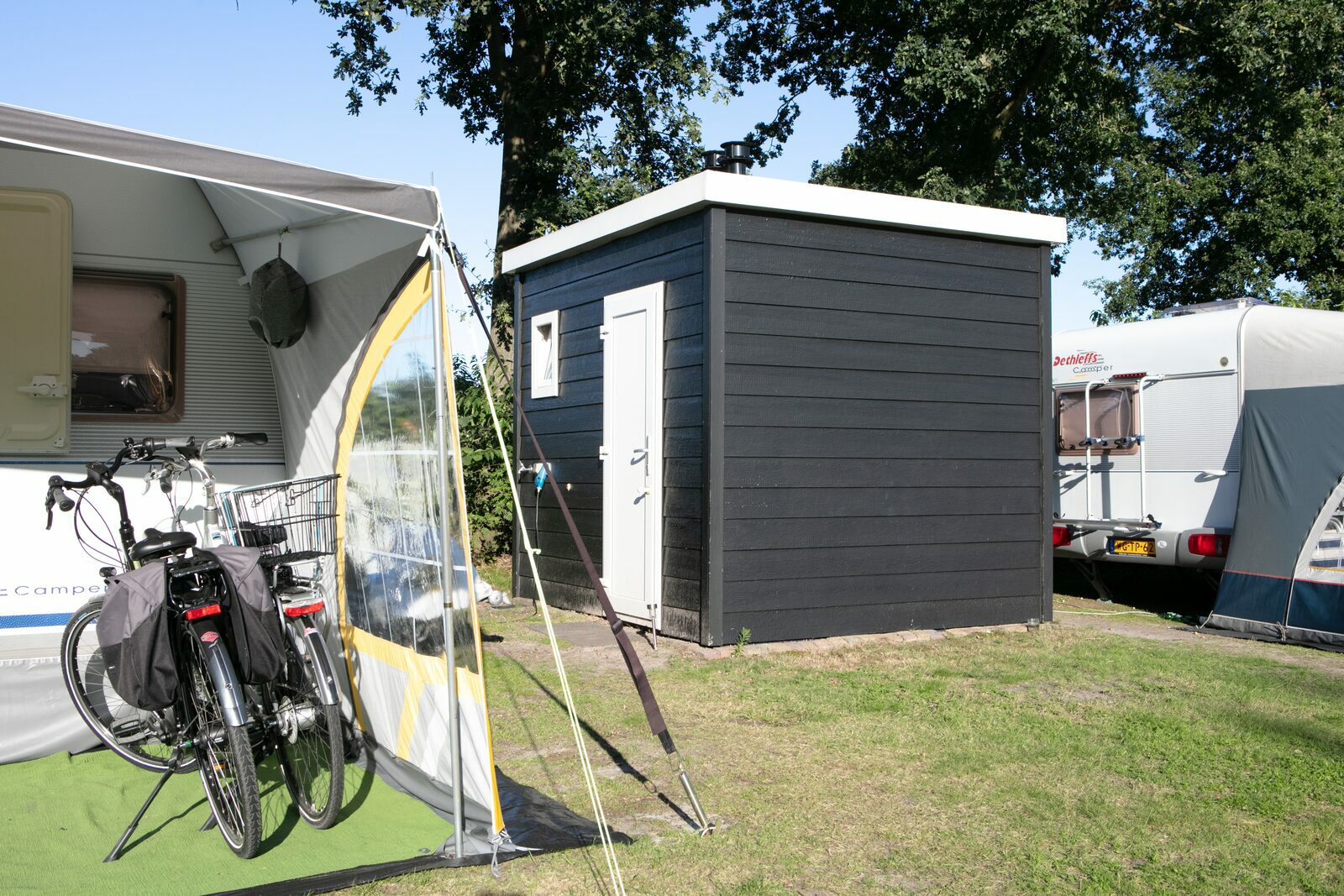 Kleine camping met privé sanitair